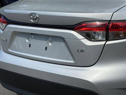 Used 2026 Toyota Corolla LE FWD image 5