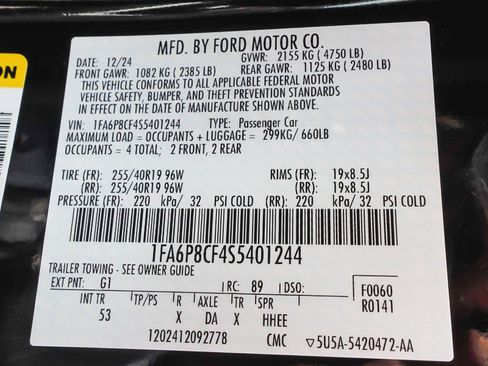 Used 2025 Ford Mustang GT Premium RWD image 13