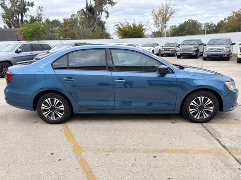 Used 2016 Volkswagen Jetta S image 6