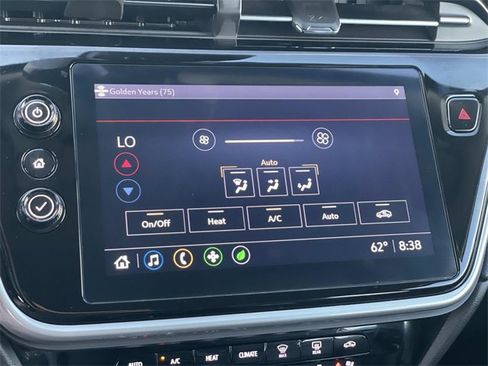 Used 2022 Chevrolet Bolt EUV Premier image 15