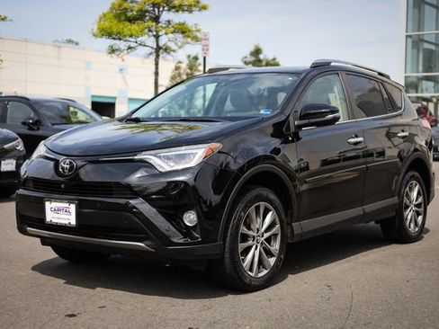 Used 2018 Toyota RAV4 Limited w/ Advanced Technology Package AWD/4WD image 5
