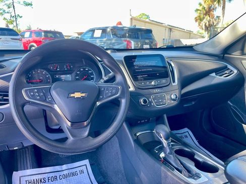 Used 2023 Chevrolet Malibu LT image 11
