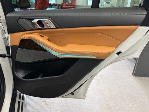 Used 2026 BMW X5 xDrive40i image 18