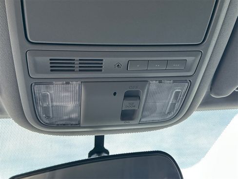 Used 2017 Honda Pilot EX image 32