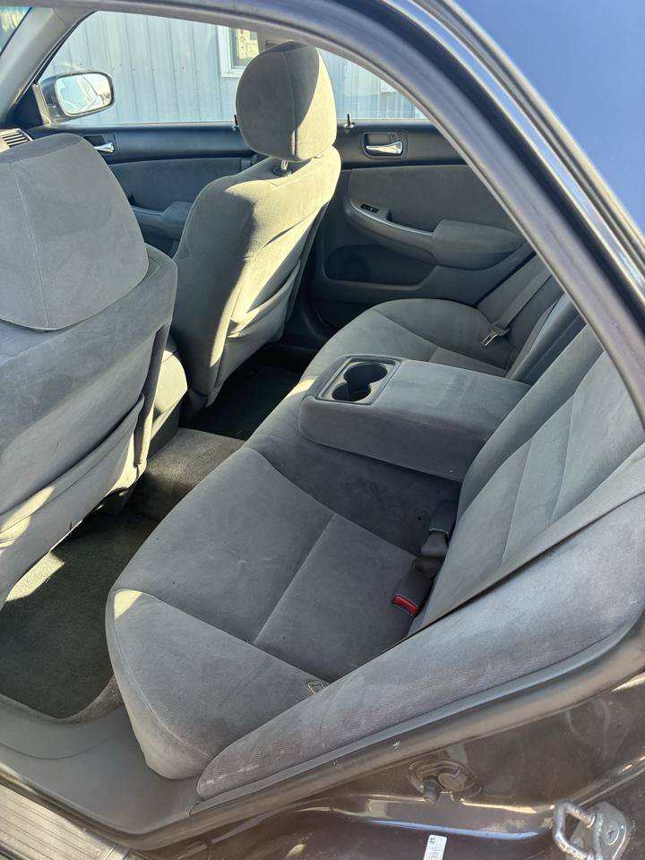 Used 2004 Honda Accord EX image 9