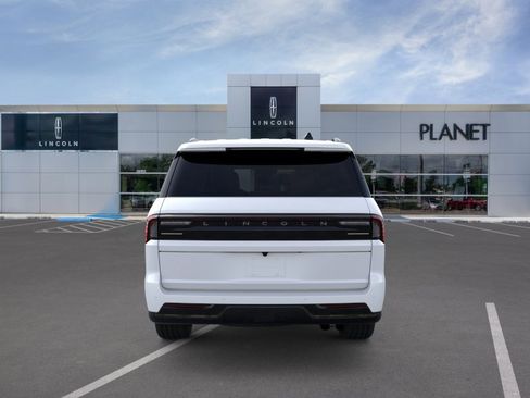 New 2026 Lincoln Navigator L Reserve w/ Jet Appearance Package image 5