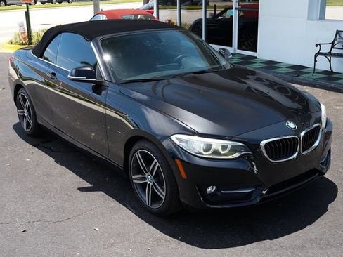 Used 2017 BMW 230i xDrive Convertible AWD/4WD image 18