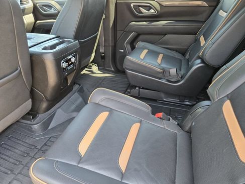Used 2023 GMC Yukon XL AT4 w/ AT4 Premium Package AWD/4WD image 30