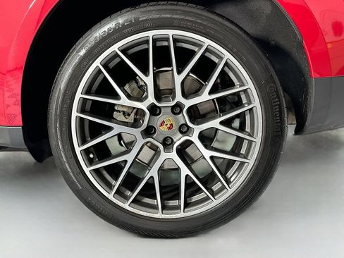 Certified 2021 Porsche Macan S AWD/4WD image 33