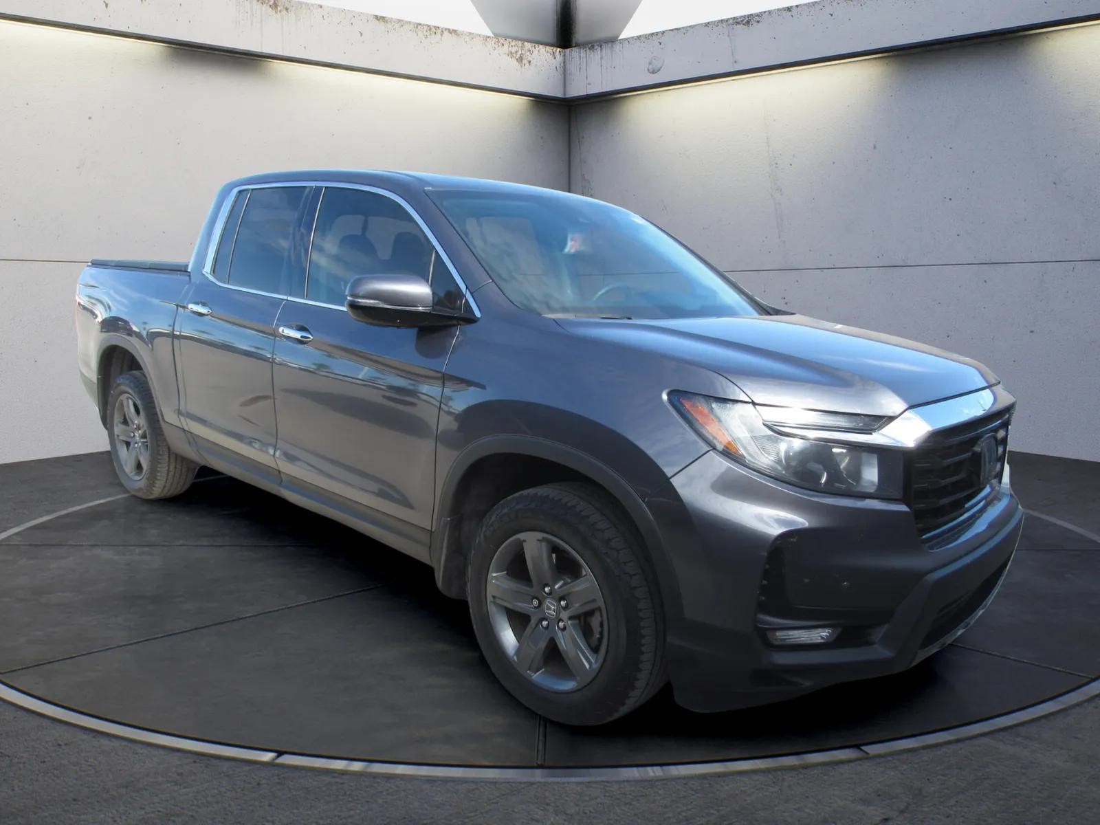 Used 2022 Honda Ridgeline RTL-E image 2