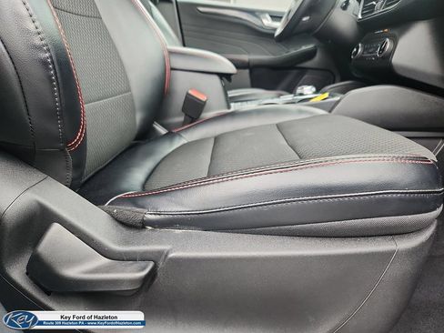 Used 2023 Ford Escape ST-Line AWD/4WD image 34