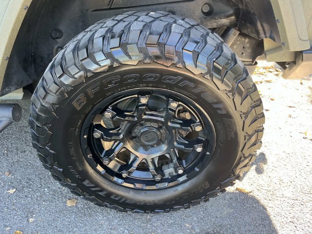 Used 2021 Jeep Wrangler Unlimited Rubicon AWD/4WD image 10