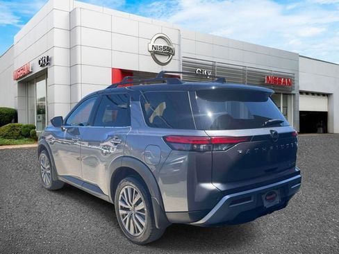 Used 2023 Nissan Pathfinder SL w/ SL Premium Package AWD/4WD image 8