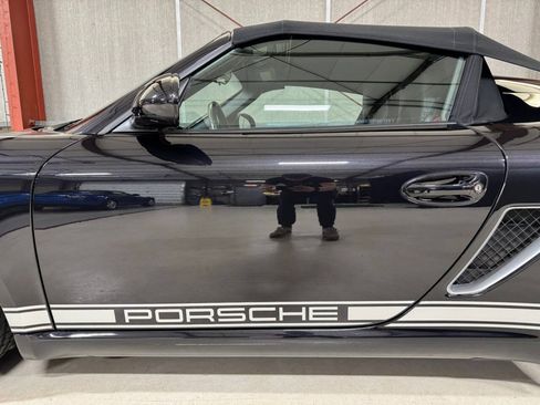 Used 2011 Porsche Boxster Spyder RWD image 10