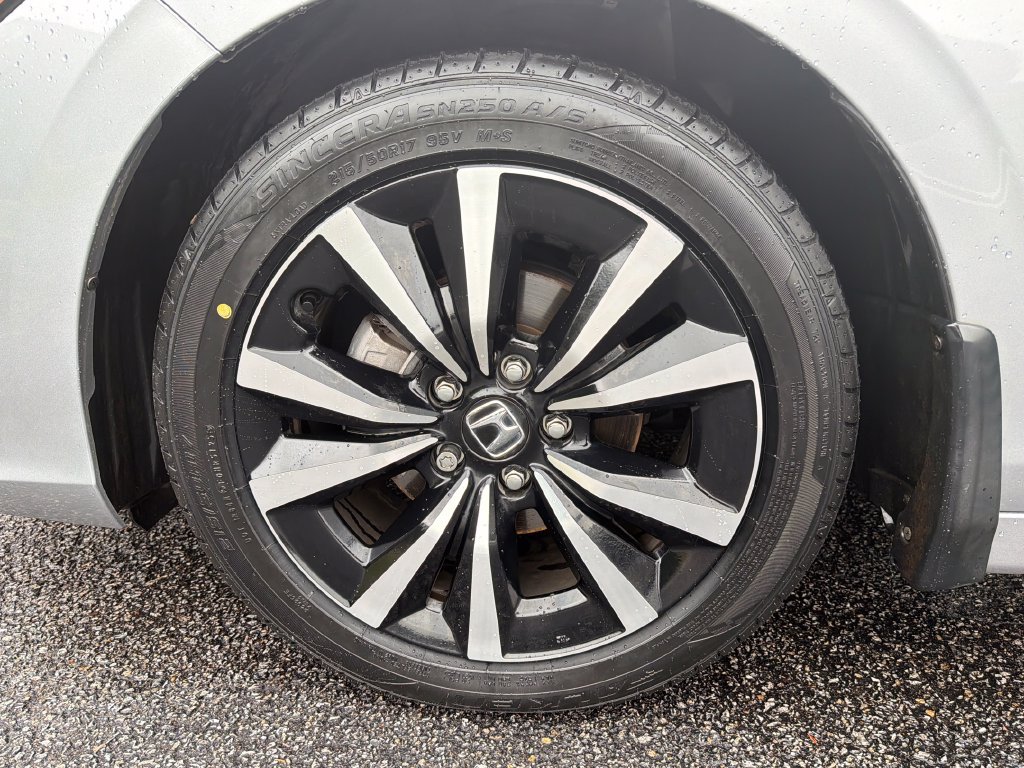Used 2024 Honda Civic EX-L image 30