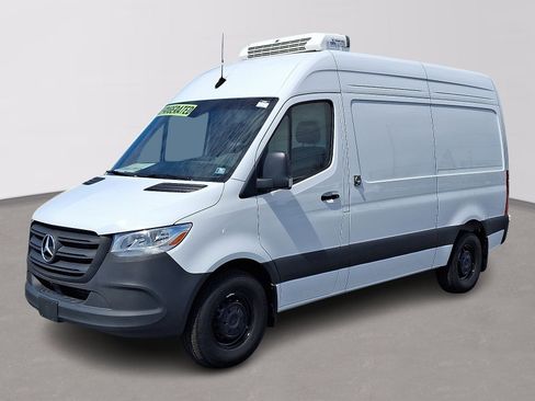Used 2024 Mercedes-Benz Sprinter 144 Cargo image 1