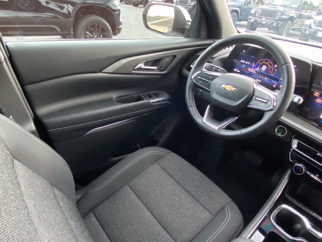 Used 2026 Chevrolet Traverse LT w/ LPO, Floor Liner Package FWD image 26