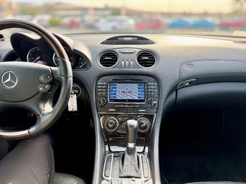Used 2005 Mercedes-Benz SL 500 image 6
