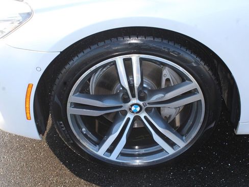 Used 2019 BMW 740i w/ Executive Package image 35