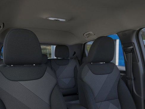 Used 2027 Chevrolet Bolt LT FWD image 24
