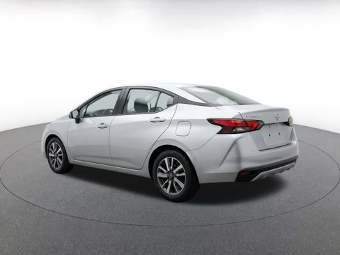 Used 2025 Nissan Versa SV FWD image 7