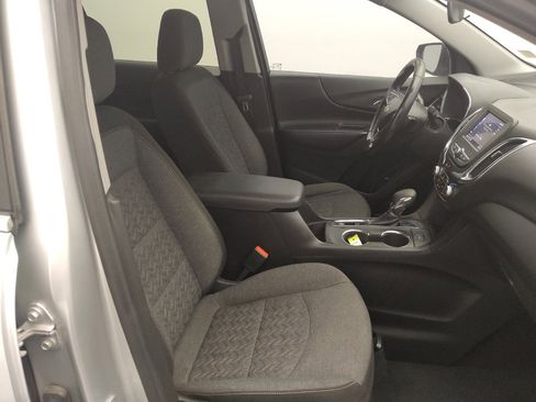 Used 2022 Chevrolet Equinox LT image 21
