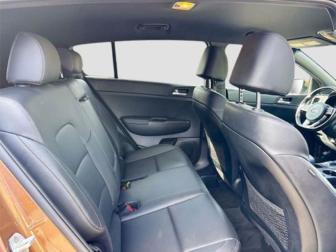 Used 2020 Kia Sportage S image 27