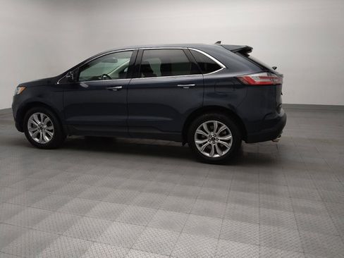 Used 2024 Ford Edge Titanium image 3