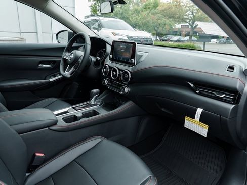 New 2025 Nissan Sentra SR w/ SR Premium Package image 28
