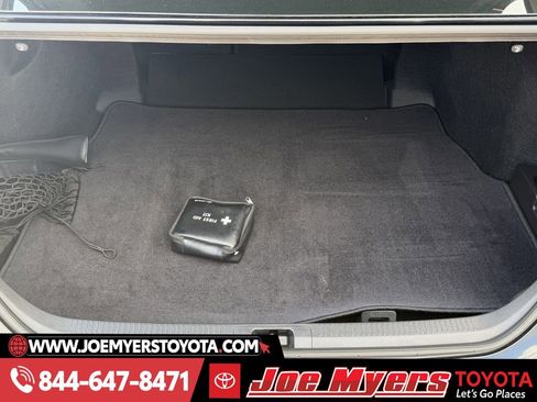 Used 2025 Toyota Camry SE w/ Convenience Package image 31