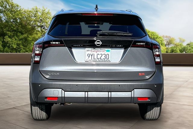 Certified 2026 Nissan Kicks SR FWD image 5