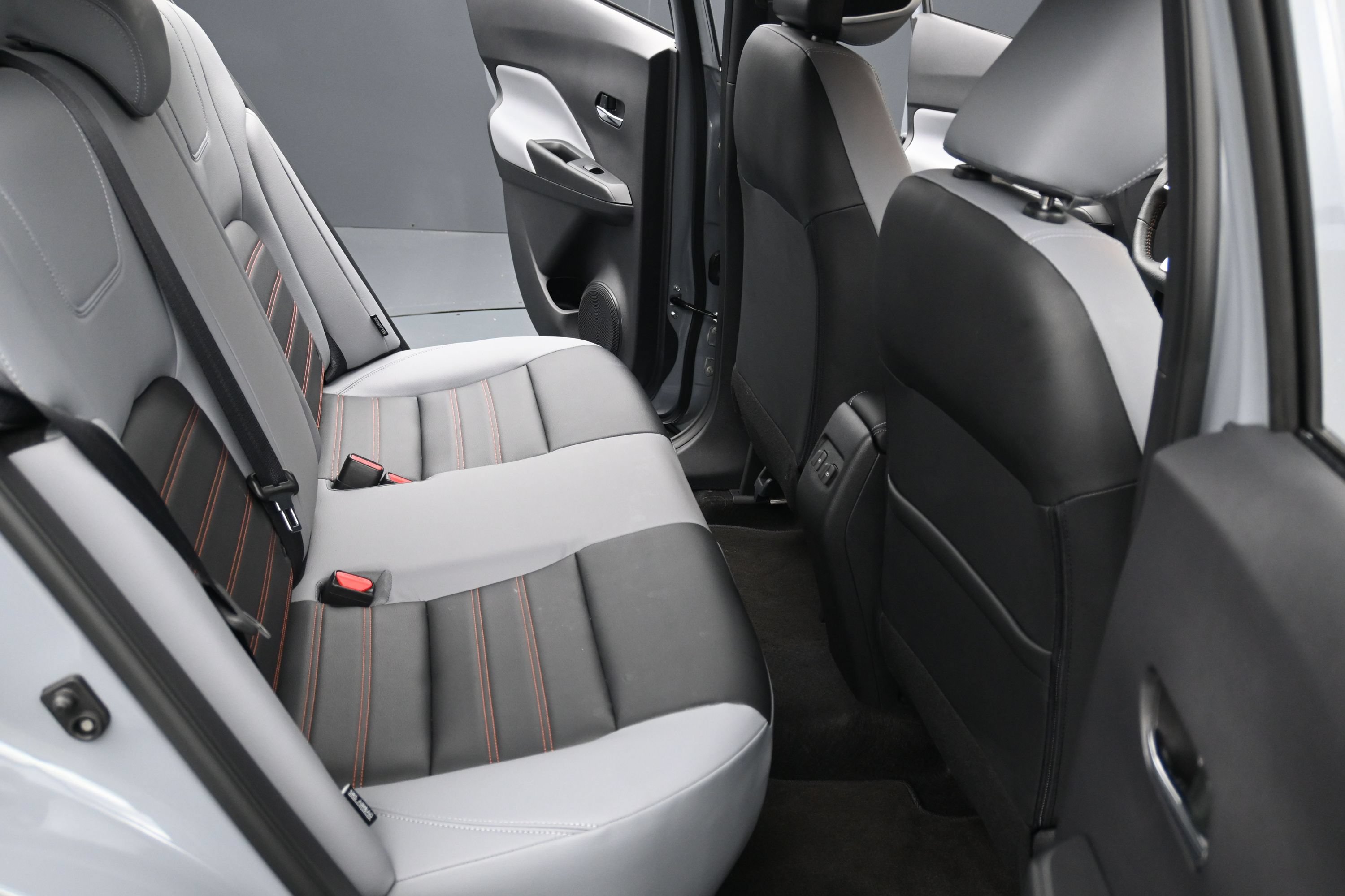 Used 2024 Nissan Kicks SR w/ SR Premium Package FWD image 26