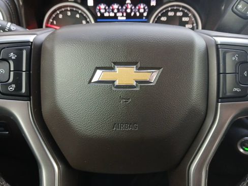 Used 2019 Chevrolet Silverado 1500 LTZ AWD/4WD image 5
