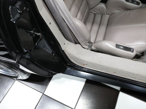 Used 1990 Chevrolet Corvette ZR-1 RWD image 39