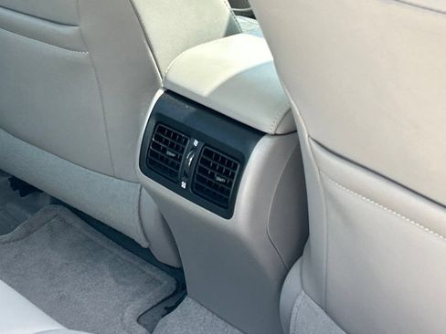 Used 2014 Toyota Camry XLE w/ Leather Package FWD image 44