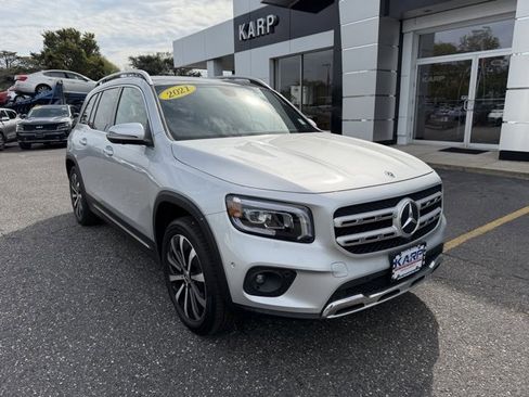 Used 2021 Mercedes-Benz GLB 250 4MATIC image 1