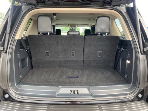 Used 2024 Ford Expedition XLT AWD/4WD image 5