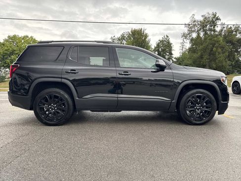 Used 2022 GMC Acadia SLT w/ Elevation Edition image 5