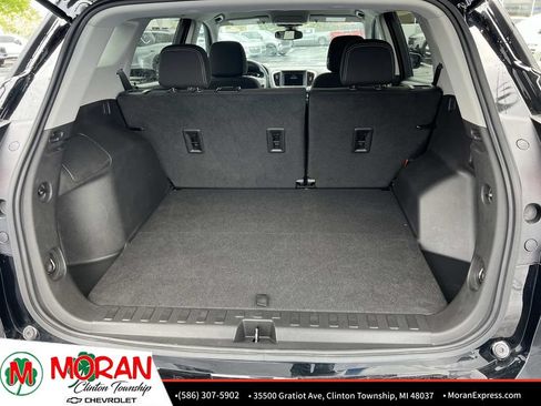 Certified 2023 GMC Terrain SLE w/ Driver Convenience Package FWD image 11