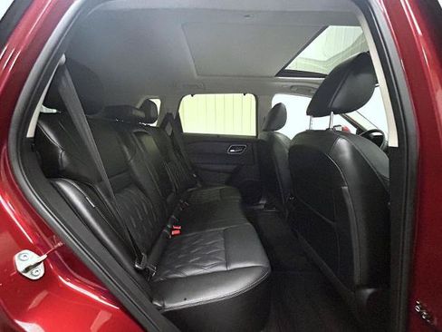 Certified 2023 Nissan Rogue Platinum FWD image 18