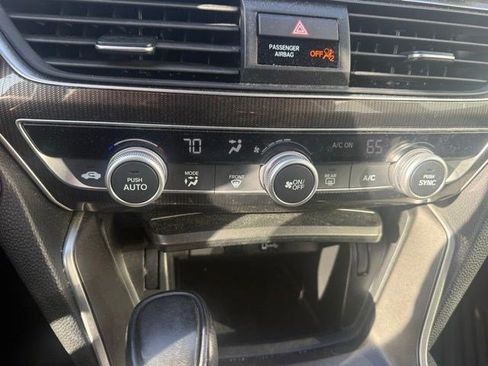 Used 2018 Honda Accord Sport image 15