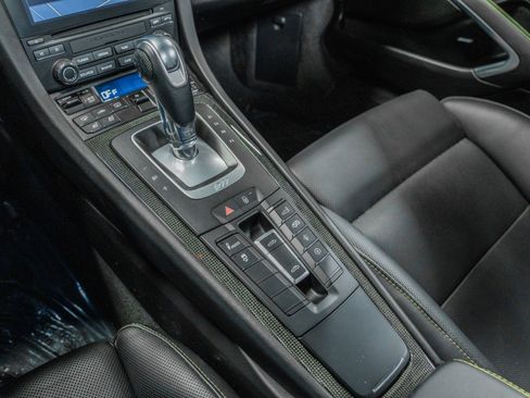 Used 2018 Porsche 911 Targa 4 GTS image 28