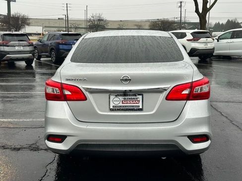 Used 2017 Nissan Sentra S FWD image 5