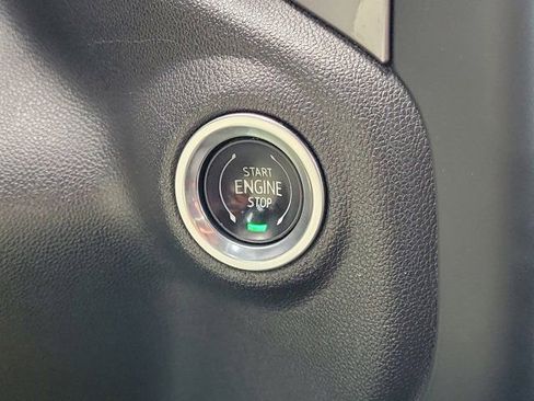 Used 2022 Chevrolet Silverado 1500 Custom image 24