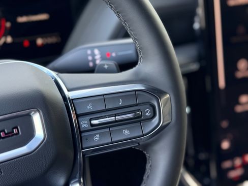 New 2026 GMC Yukon Denali image 12