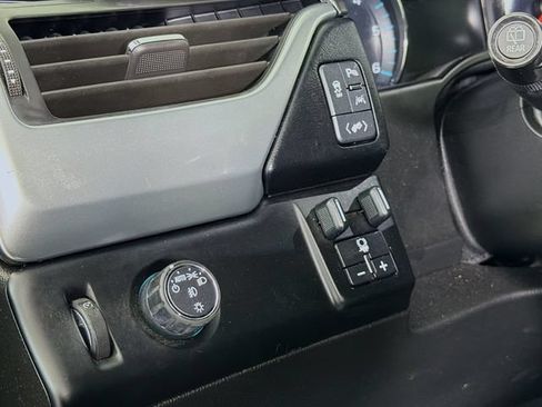 Used 2018 Chevrolet Tahoe Premier RWD image 10