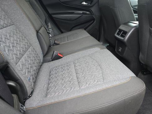 Used 2024 Chevrolet Equinox LT image 38