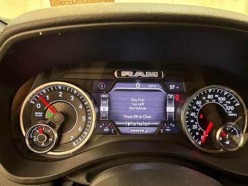 Used 2022 RAM 1500 Big Horn AWD/4WD image 15