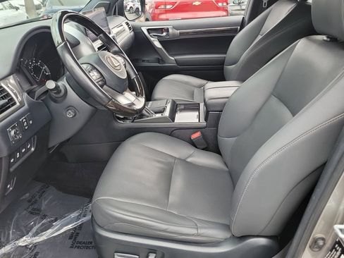 Used 2022 Lexus GX 460 Premium w/ Premium Package AWD/4WD image 17