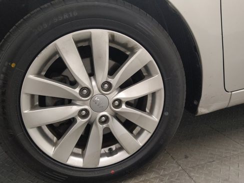 Used 2016 Kia Forte Koup EX image 31